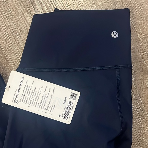 Lululemon Wunder under hr crop 21” - Picture 8 of 9